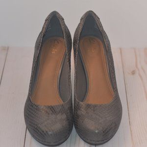 Clarks Artisan Women's Pump Size 8.5